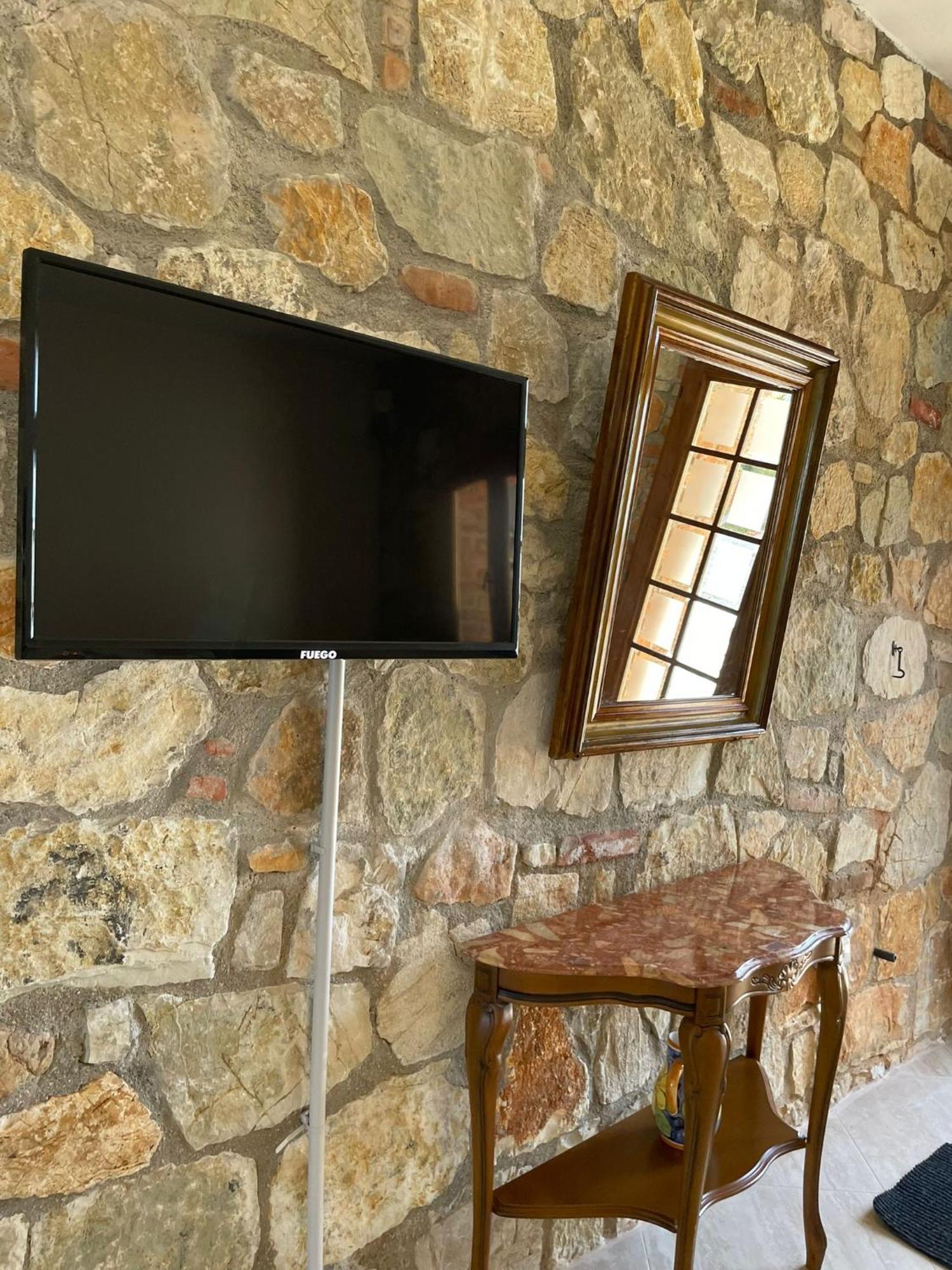 Radhimë Hotel "San Saena " מראה חיצוני תמונה