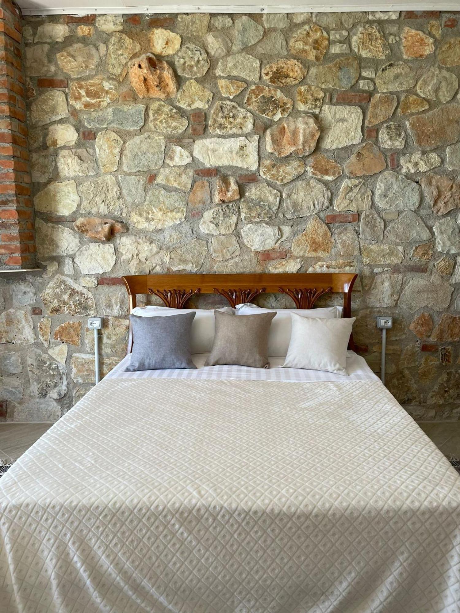 Radhimë Hotel "San Saena " מראה חיצוני תמונה