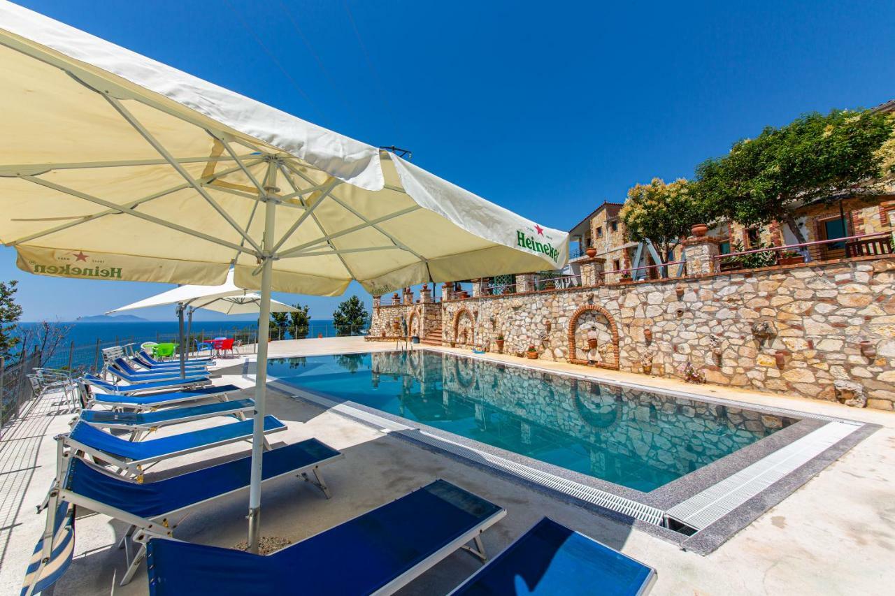 Radhimë Hotel "San Saena " מראה חיצוני תמונה