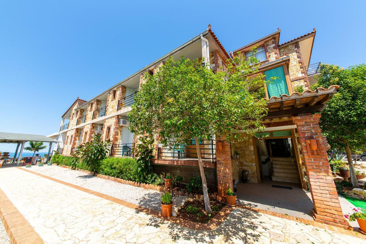 Radhimë Hotel "San Saena " מראה חיצוני תמונה